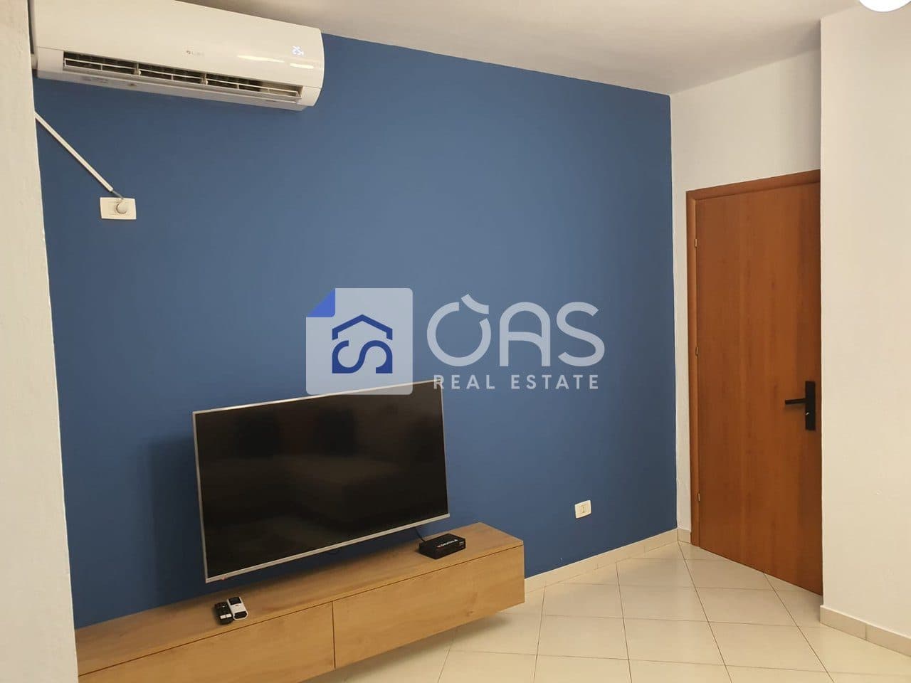 Jepet apartament me qera 1+1 tek Kodra Diellit. 3
