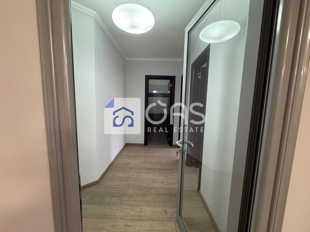 Shitet apartament 2+1 tek 21 Dhjetori 4