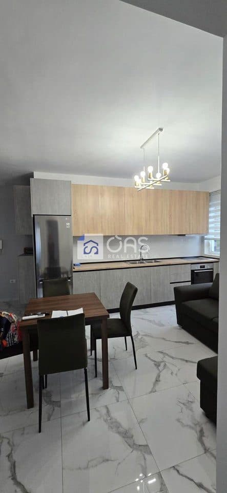 Jepet me qera apartament 2+1 tek Liqeni i Thate. 2