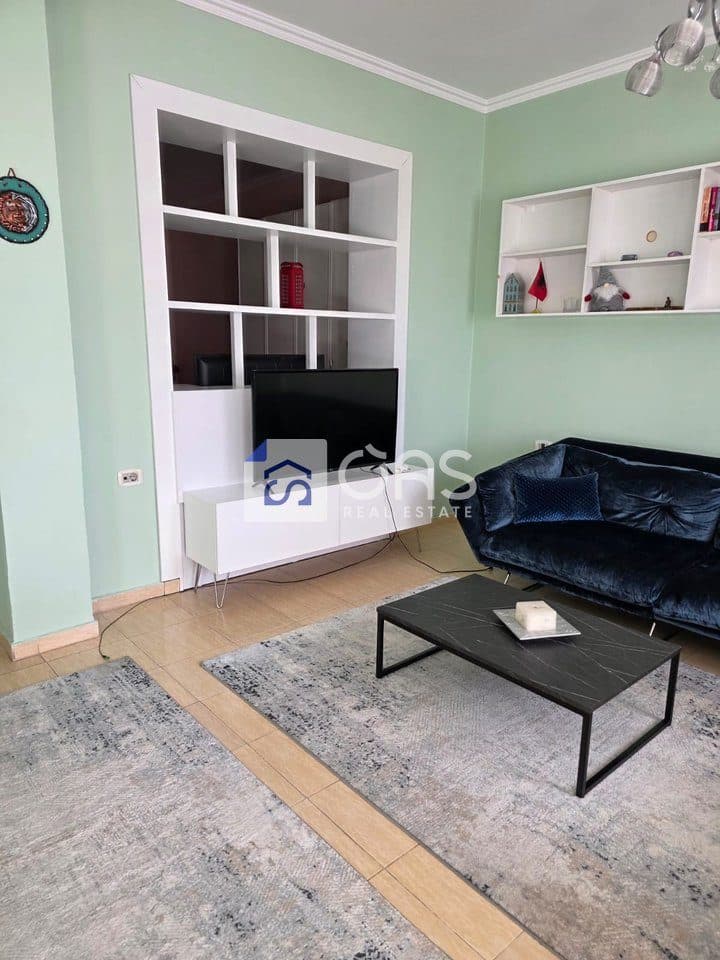 Jepet apartament me qera 2+1 ne Ali Dem 2