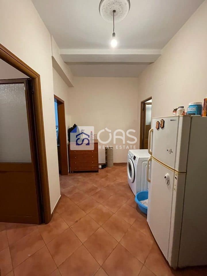 Jepet me qera apartament 1+1 ne Don Bosco. 3