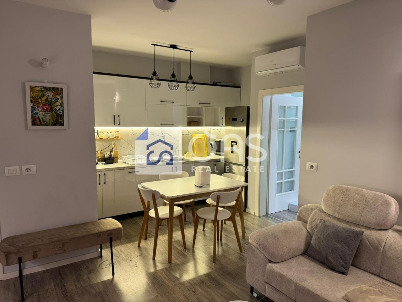 Jepet Apartament me qera 2+1 BULEVARDI ZOGU I PARE 2
