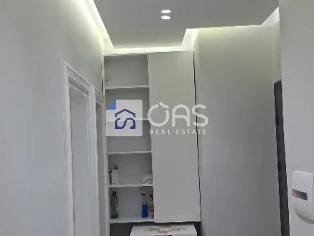 Jepet me qera apartament 1+1 te Rruga e Dibres 3