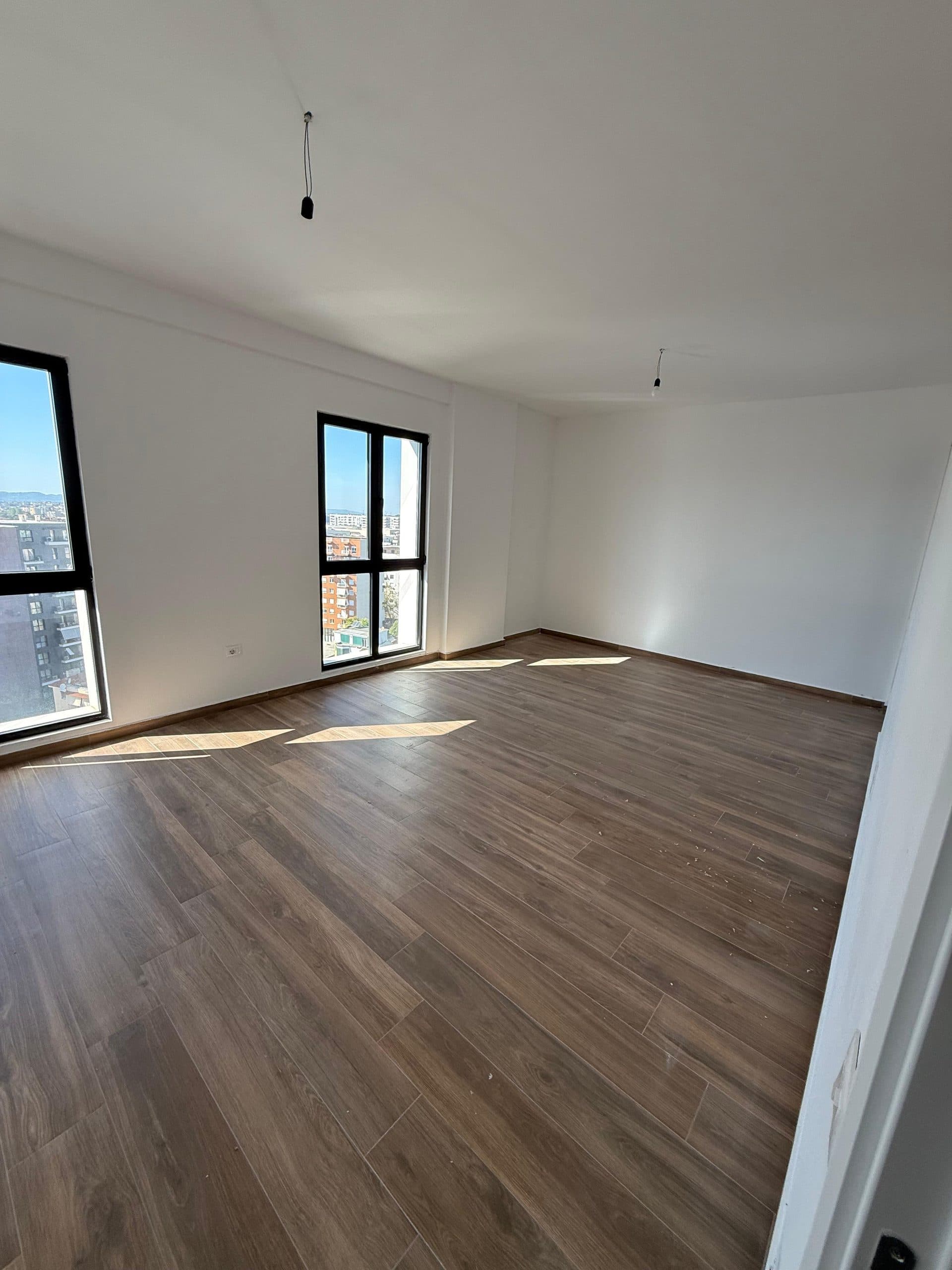 Apartament 1+1 Me Qira në Rruga e Dibrës, Spitali QSUT - 500€ | 81 m²