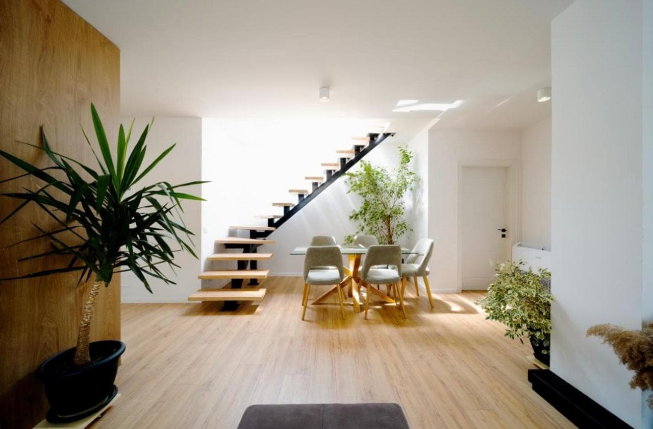 Jepet me qera apartament 2+1+2 Komuna e Parisit 2