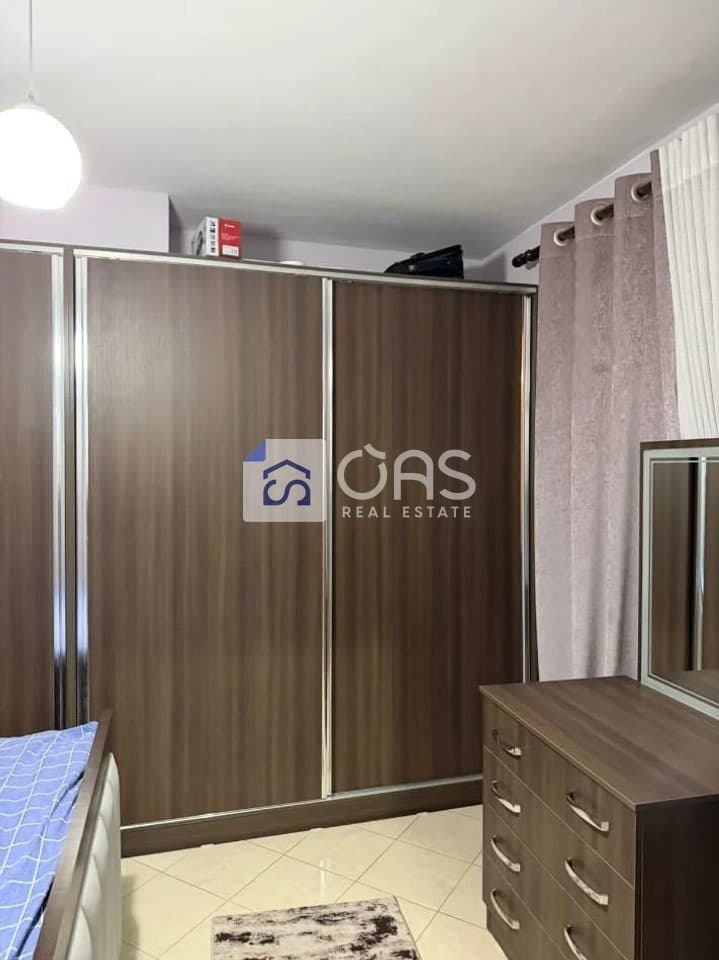 Jepet me qera apartament 1+1 Ne Astir 3