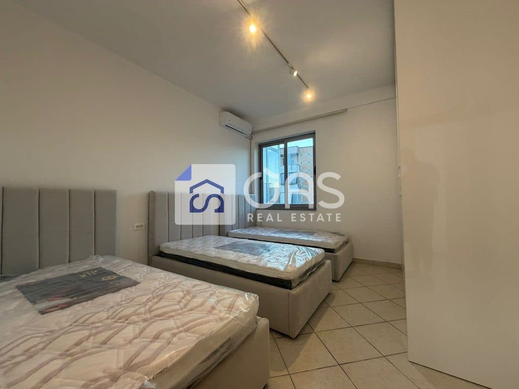 Jepet me qera Apartamenti 2+1 tregu elekrik 3