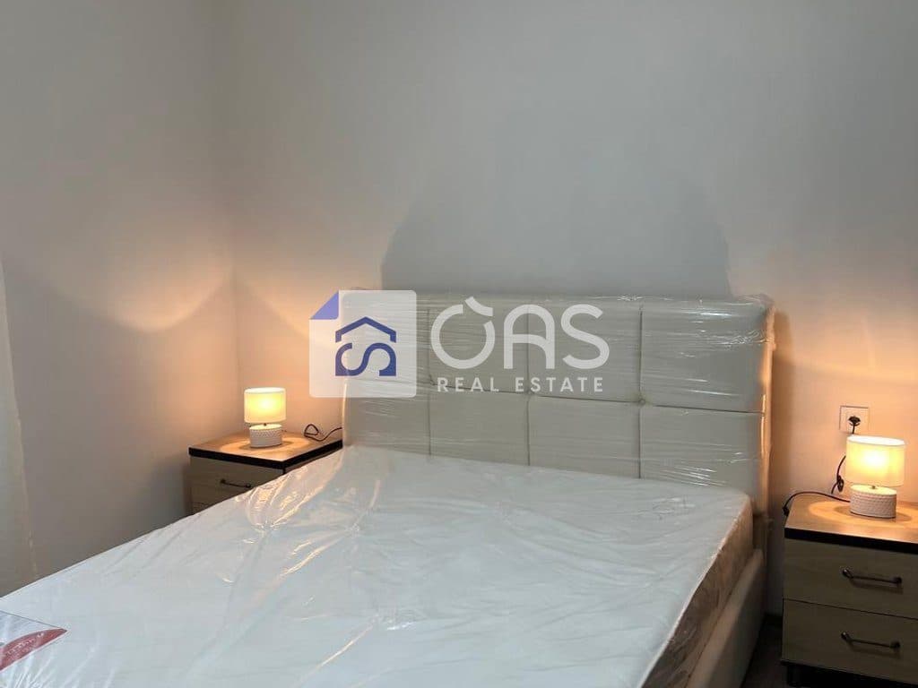 Jepet me qera apartament 1+1 te Rruga e Dibres 3
