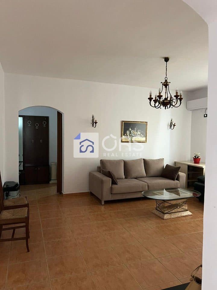 Jepet apartament me qera 1+1 tek Bulevardi i Ri 2