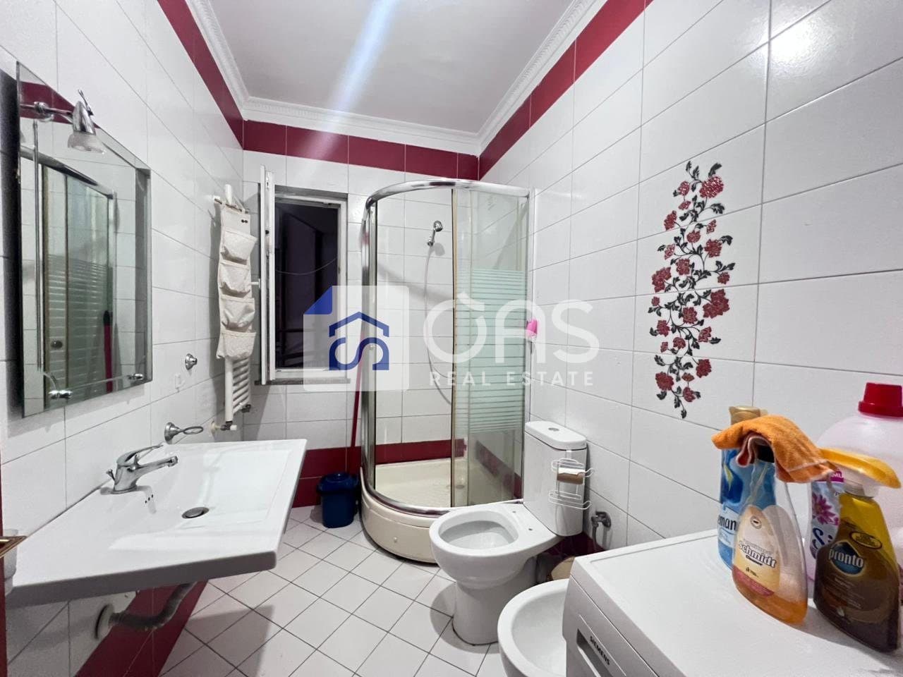 Jepet me qira apartamenti 1+1 Ne Porcelan 500 euro 3