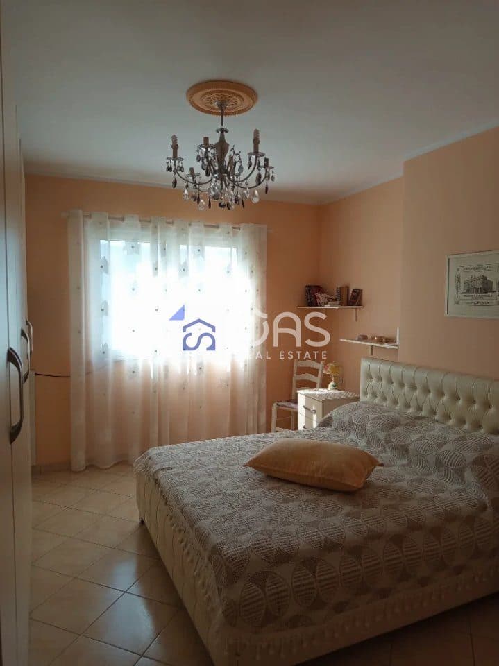 Shitet APARTAMENT 2+1+2 DURRES (CURRILA) 2
