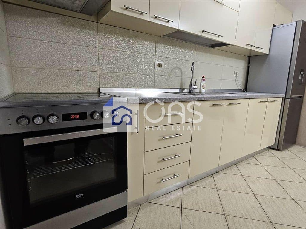 Jepet me qera apartament 2+1 ne 5 Maj 3