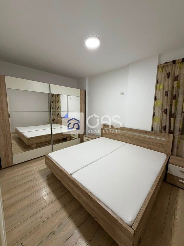 Jepet me qera apartamenti 2+1 fresk