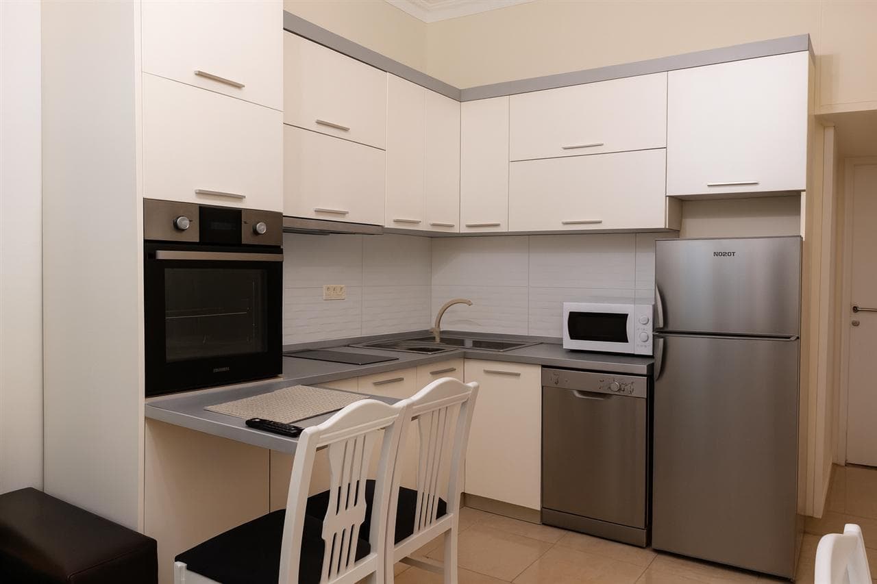 Apartament 2+1 Me Qira në Shallvaret, Tiranë - 600€ | 75 m² 2