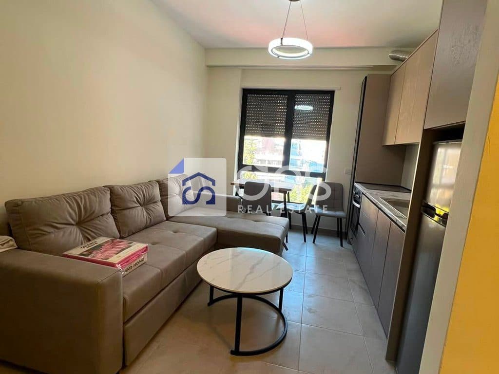 Jepet me qera Apartamenti 1+1 me post parkimi Selvia 3
