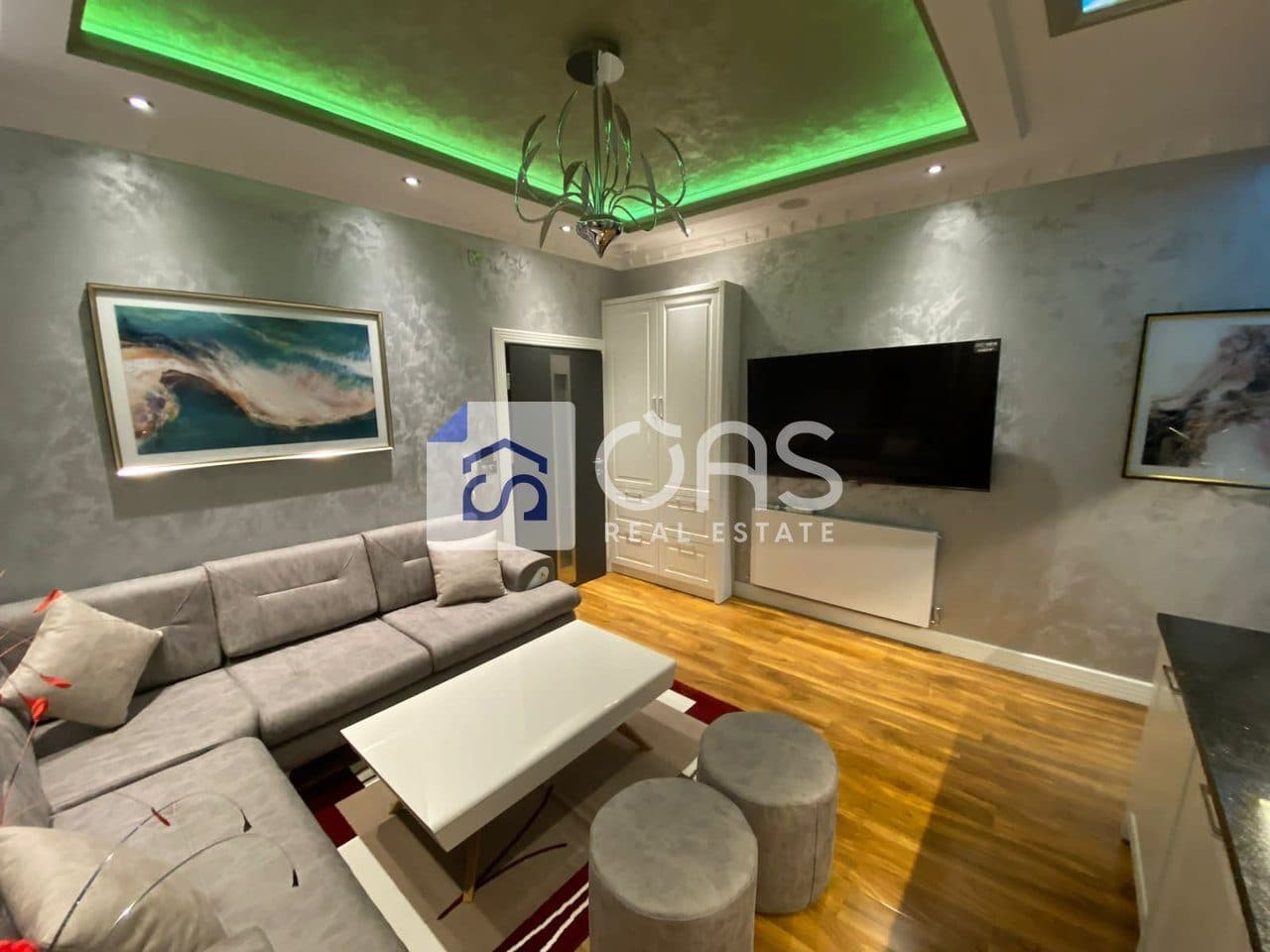 Jepet me qera apartament 2+1 ne Allias. 2