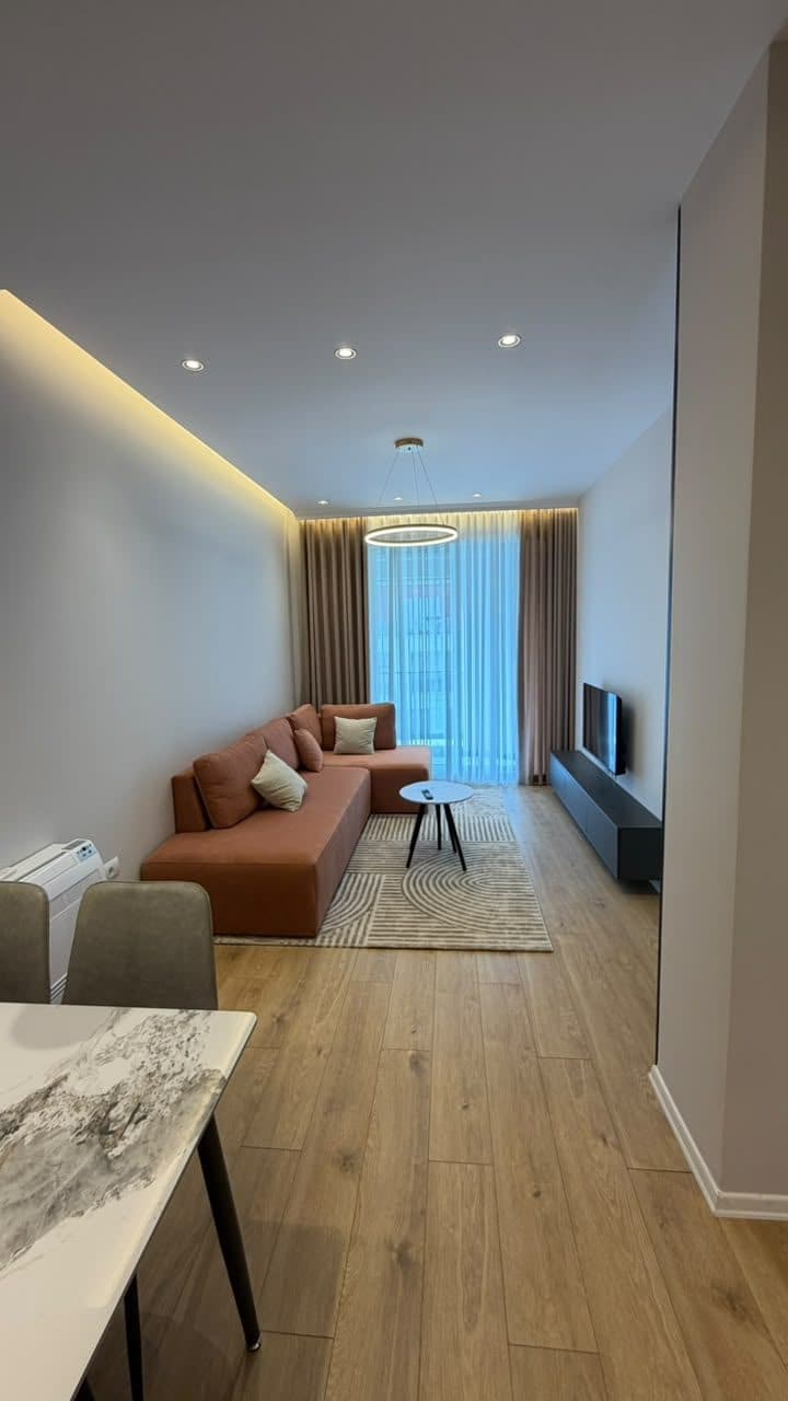 Jepet me qera apartament 1+1 tek Siri Kodra (Pallati Kontakt) 2