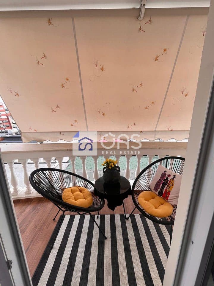 Jepet me qera apartament 1+1 tek 21 Dhjetori 3