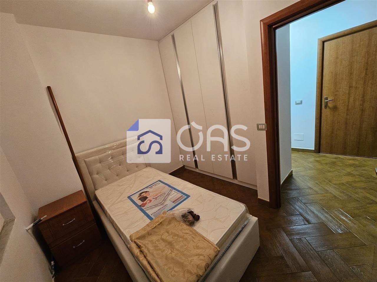 Jepet apartament me qera 3+1 tek rruga Dritan Hoxha. 4