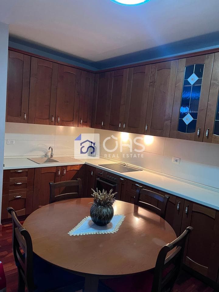Jepet apartament me qera 1+1 21 Dhjetori 3