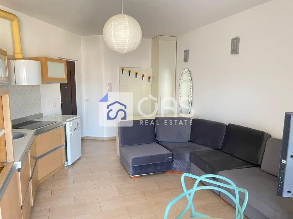 Jepet me qera apartament 1+1 te Komuna e Parisit 2