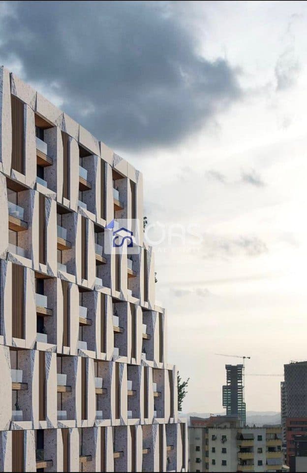 Shitet apartament 2+1 Rruga Bardhyl 2
