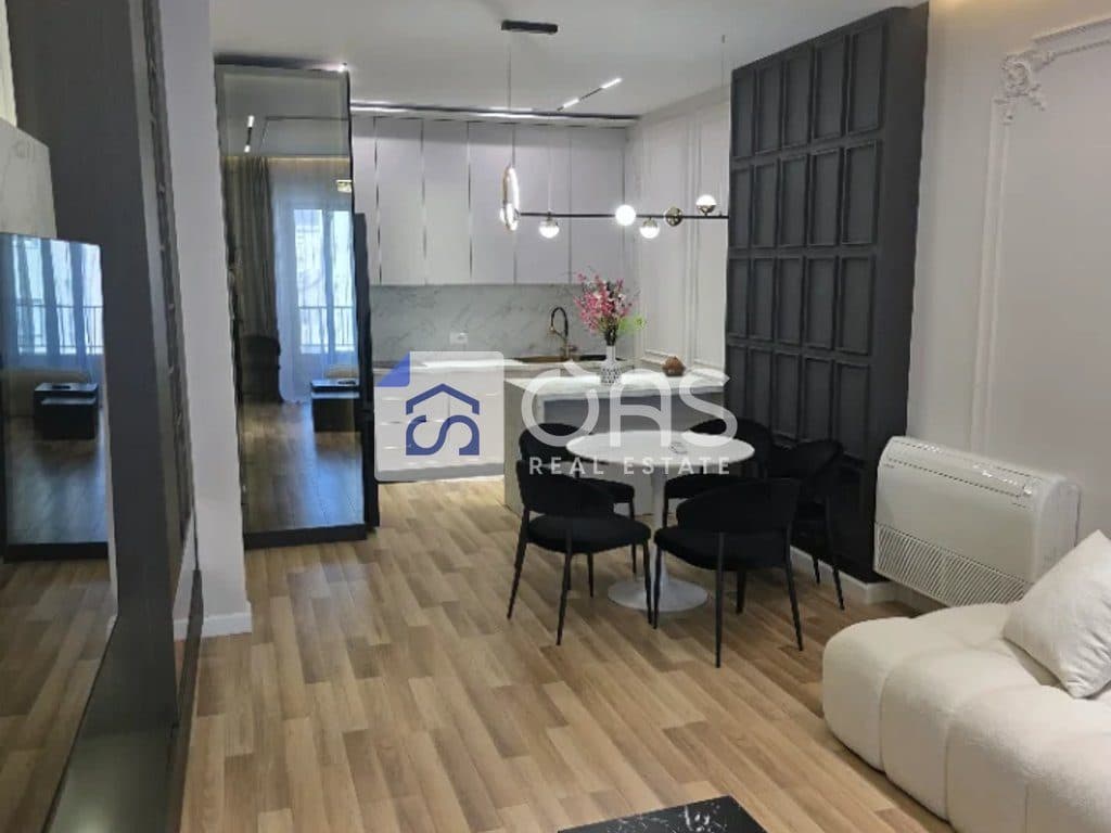 Jepet me qera Apartamenti 2+1+2 Astir