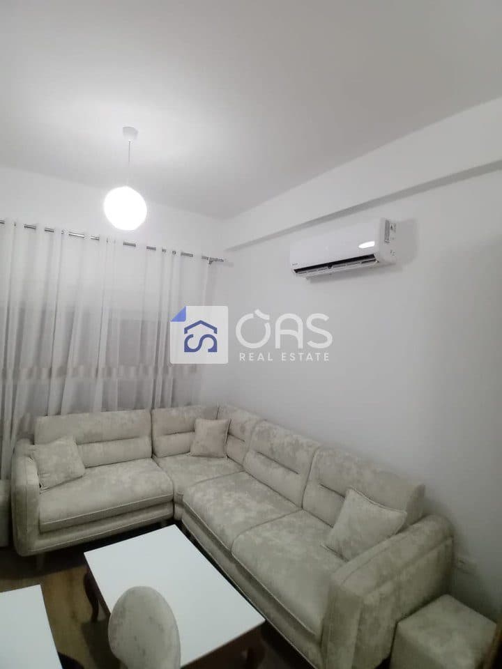 Jepet apartament me qera 1+1 ne Ali Dem 2