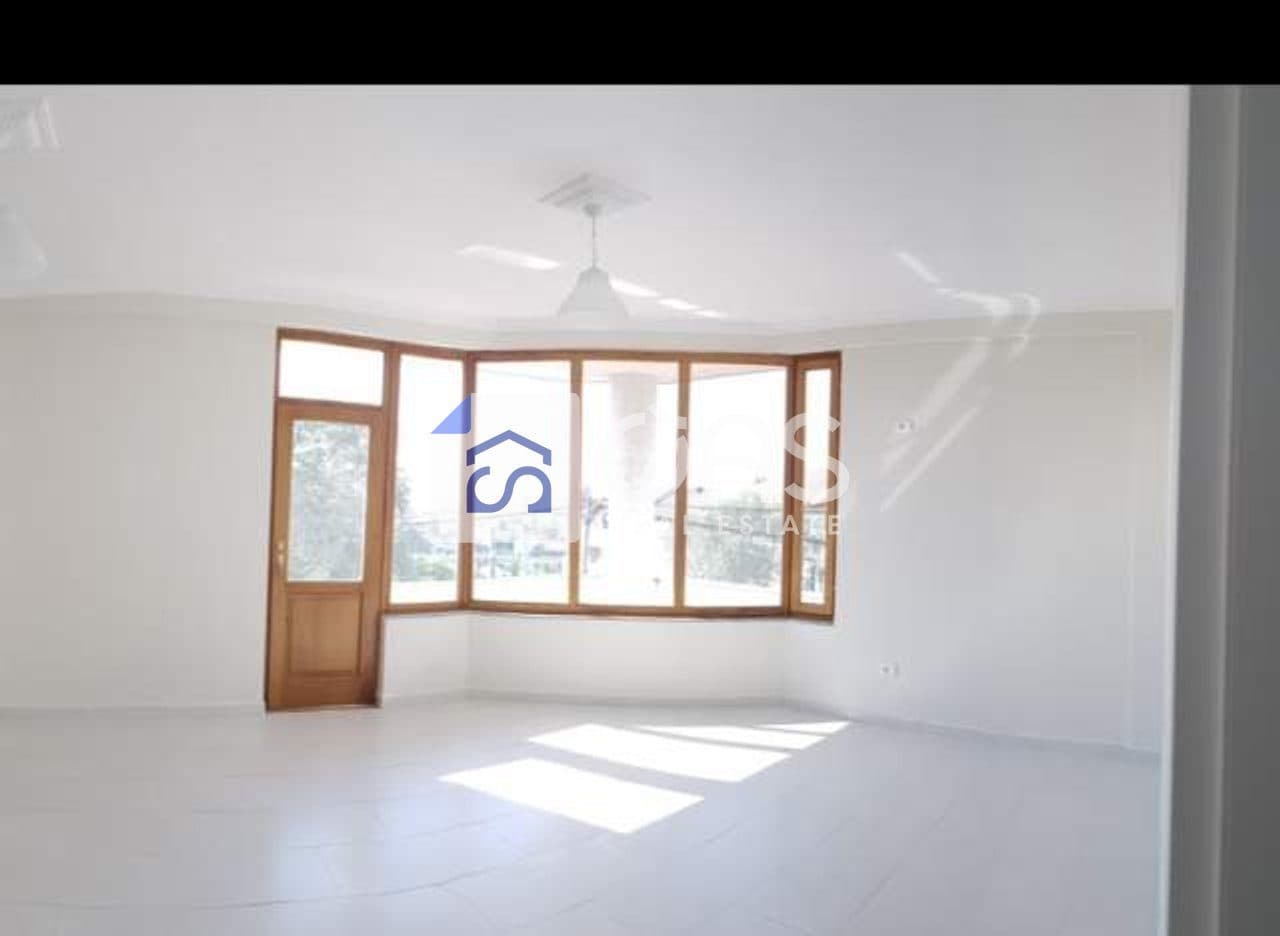 Jepet apartament me qera 3+1+2+2 post parkimi tek Fuat Toptani