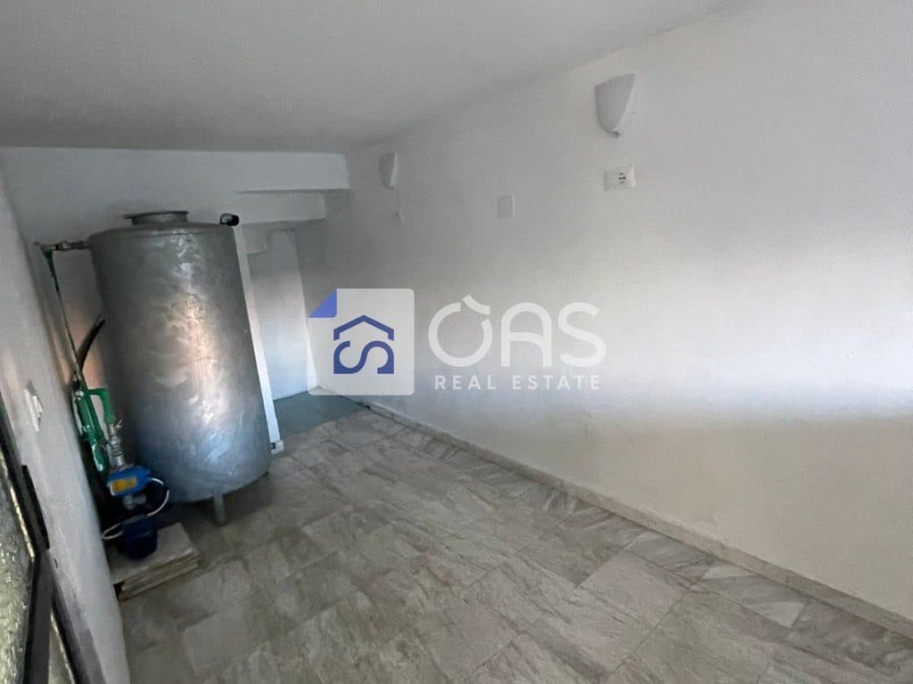 Jepet ambient biznesi 3+3 tek Pazari i ri 3