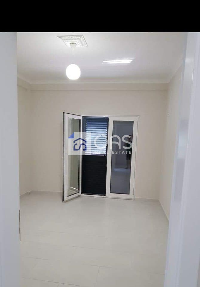 Jepet apartament me qera 3+1+2+2 post parkimi tek Fuat Toptani 2