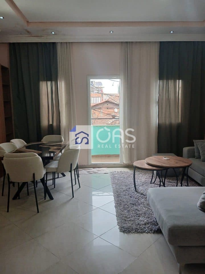 Jepet apartament me qera 1+1 selvia 3