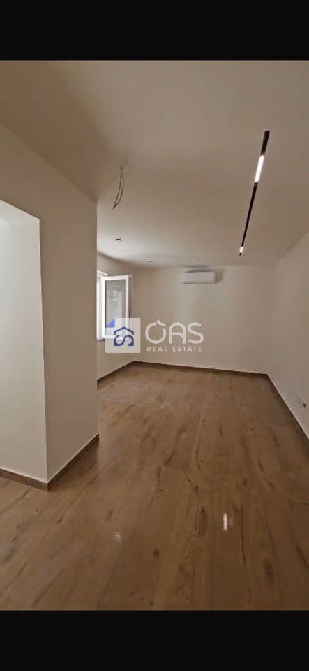 Jepet me qera apartament 1+1 te Rruga Bardhyl 50.000 leke