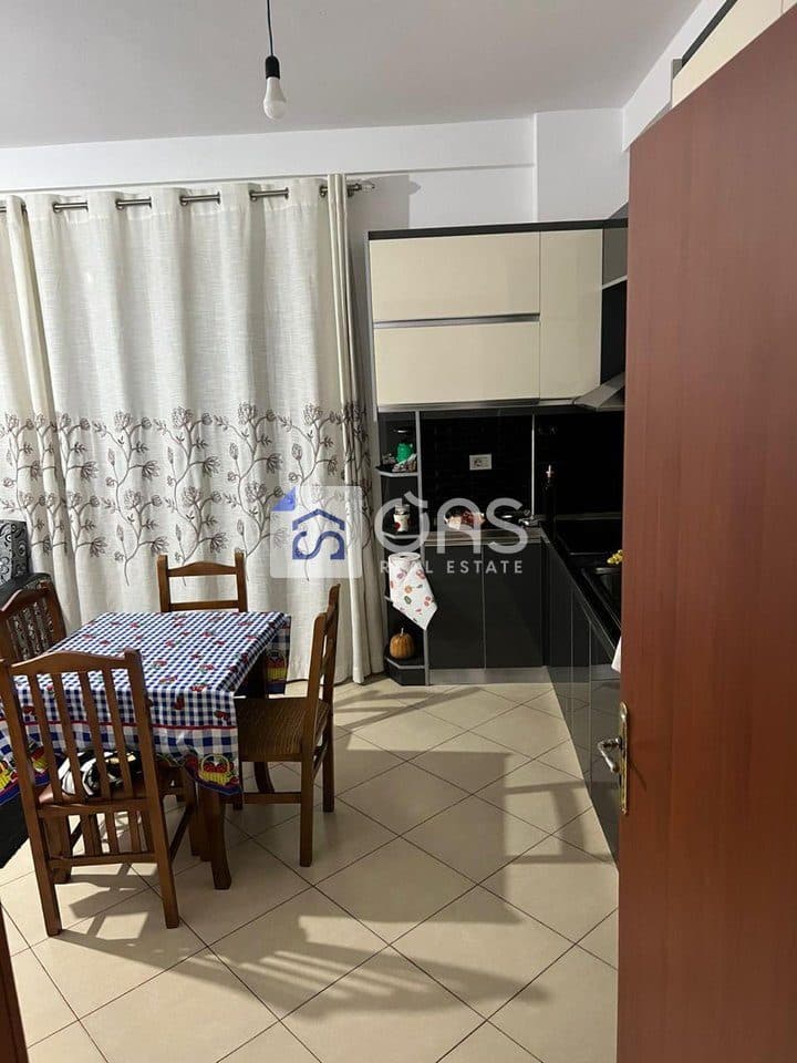 Apartament 1+1 Me Qira në Fresku, Tiranë - 400€ | 70 m² 4