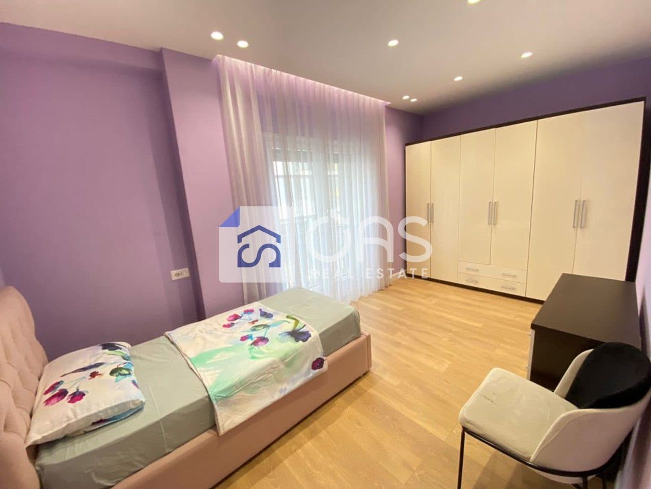 Jepet apartament e qera 2+1+2 tek Rruga e Dibres 4