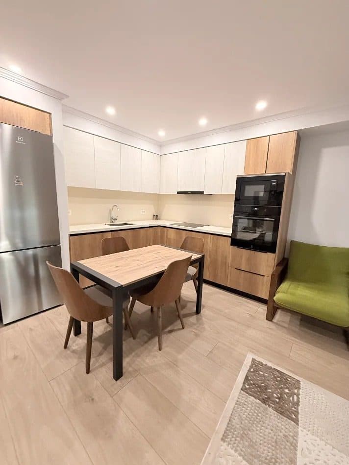 Jepet me qera Apartamenti 2+1 21 Dhjetori 2