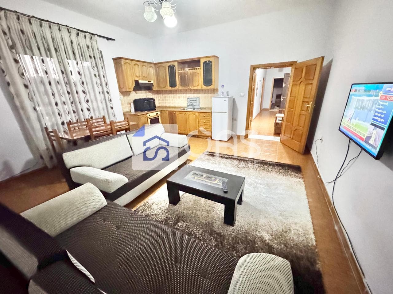 Jepet apartament me qera 1+1 Rruga Dibres