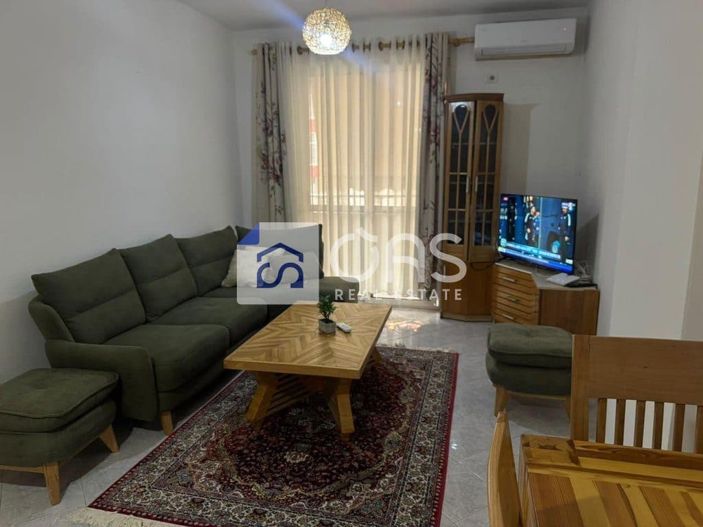 Jepet me qera Apartamenti 1+1 Astir 2