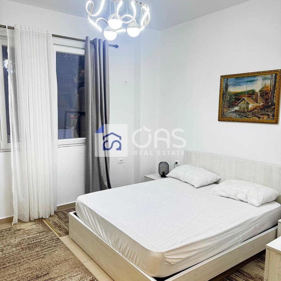 Jepet me qera apartamenti 1+1 Ne 5 maj 4
