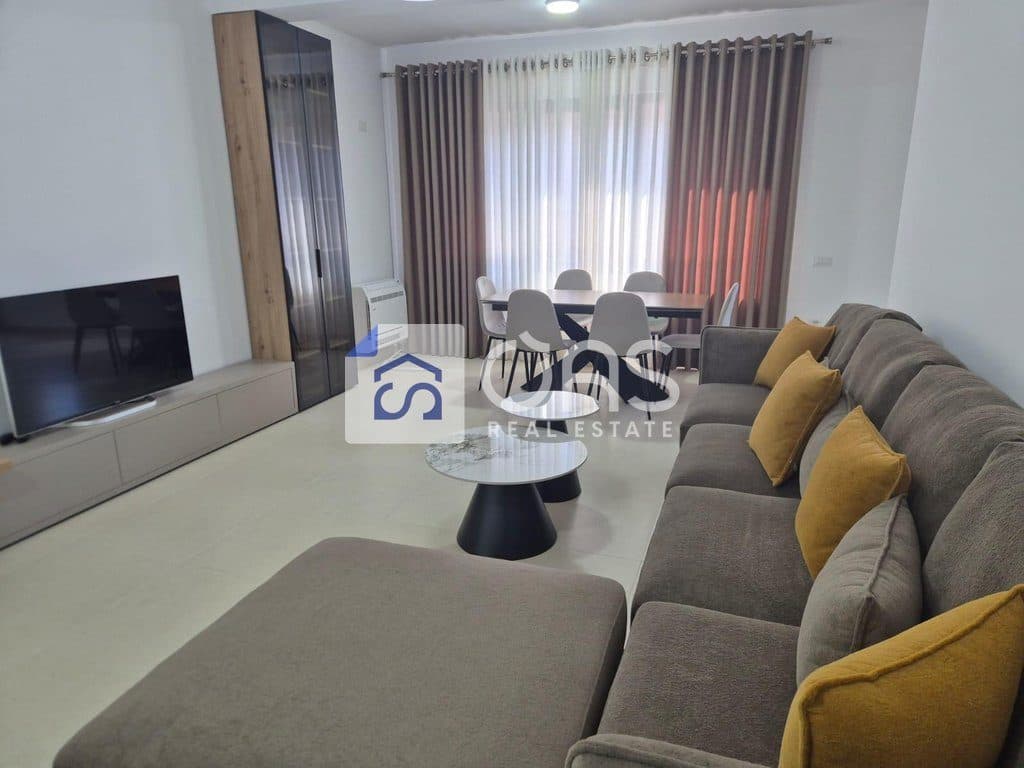 Jepet me qera Apartamenti 2+1+2+parkim Rruga Elbasanit