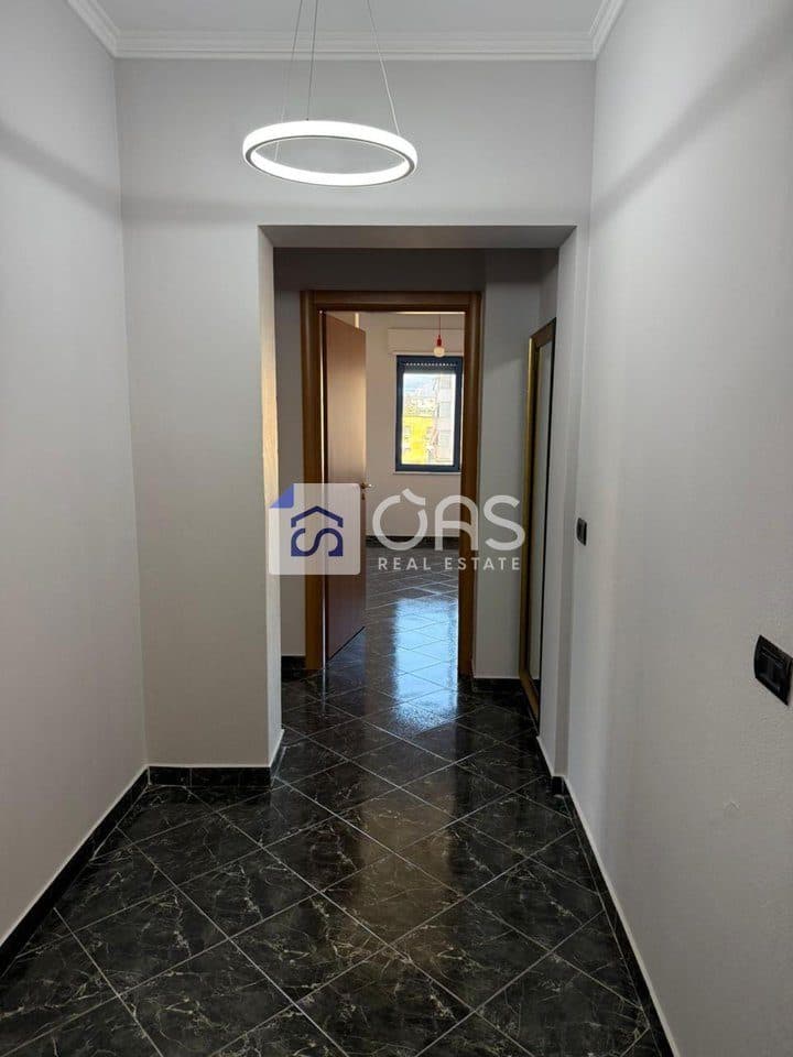 Jepet apartament me qera 2+1 Rruga Elbasanit 2
