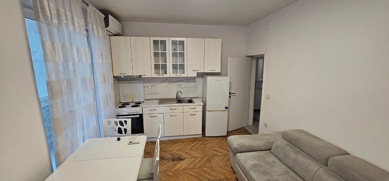 Apartament 1+1 Me Qira tek Rruga Barrikadave, Tiranë - 600€ | 50 m² 2