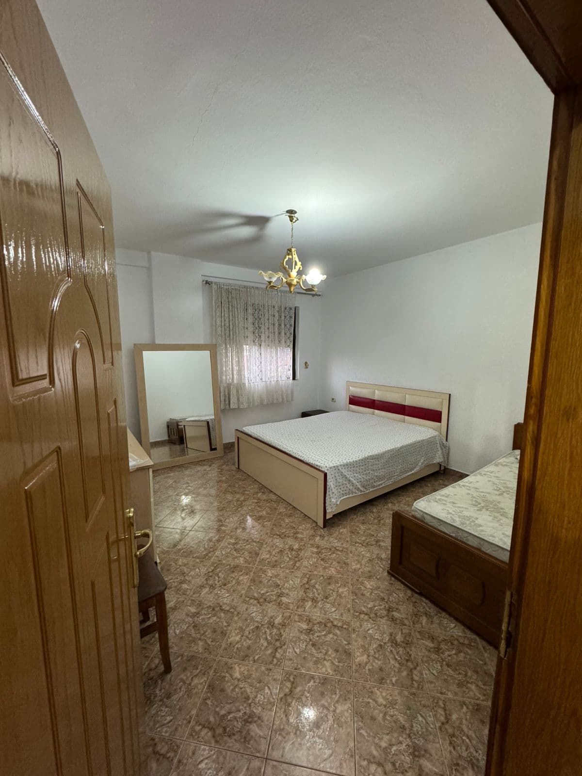 Jepet apartament 2+1 me qera tek Don Bosko 400 euro 2