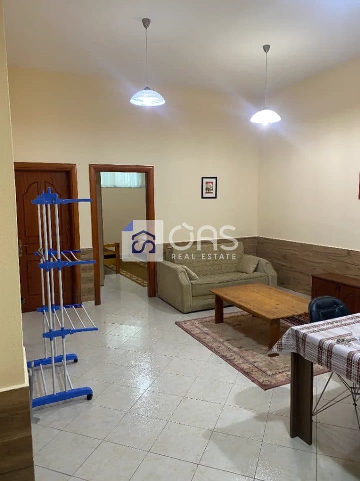 Jepet apartament me qera 1+1 Rruga Dibres 2