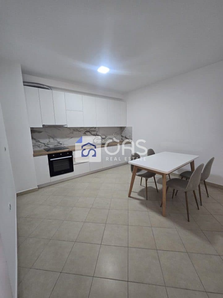 Apartament 3+1 Me Qira në Don Bosco, Tiranë - 600€ | 145 m²