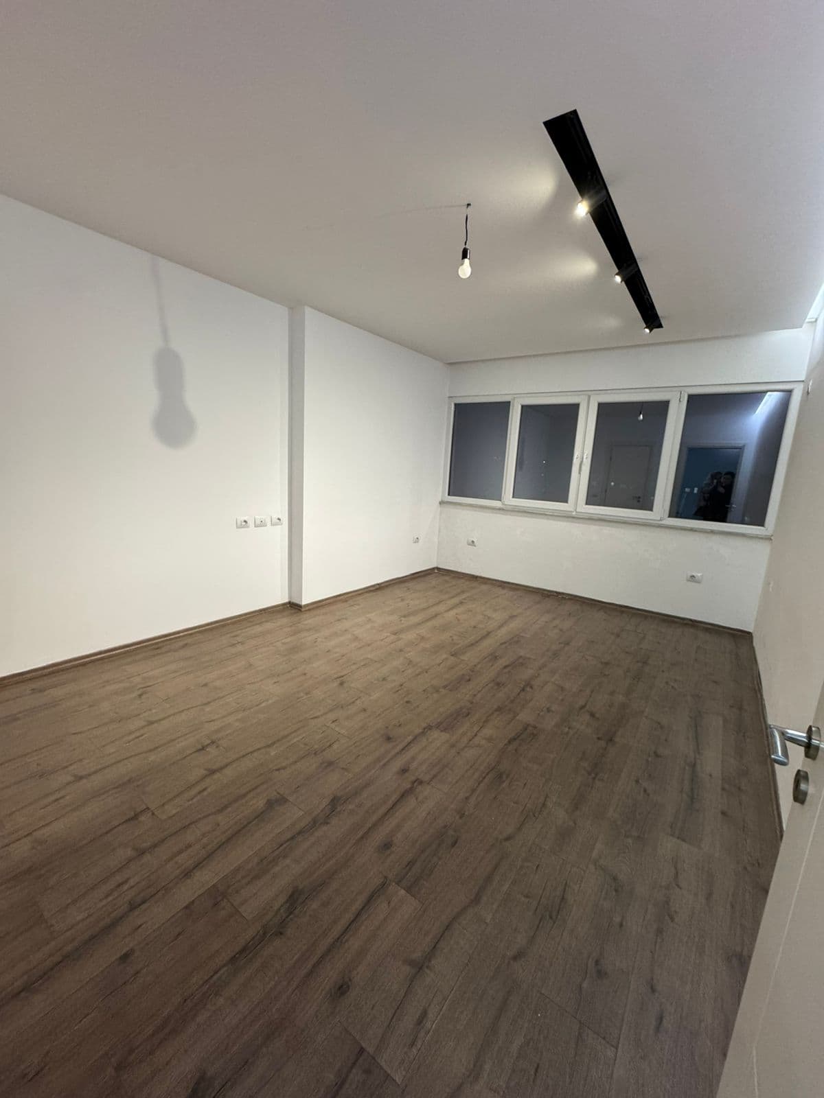 Jepet me qera apartament 2+1 ne Astir 3