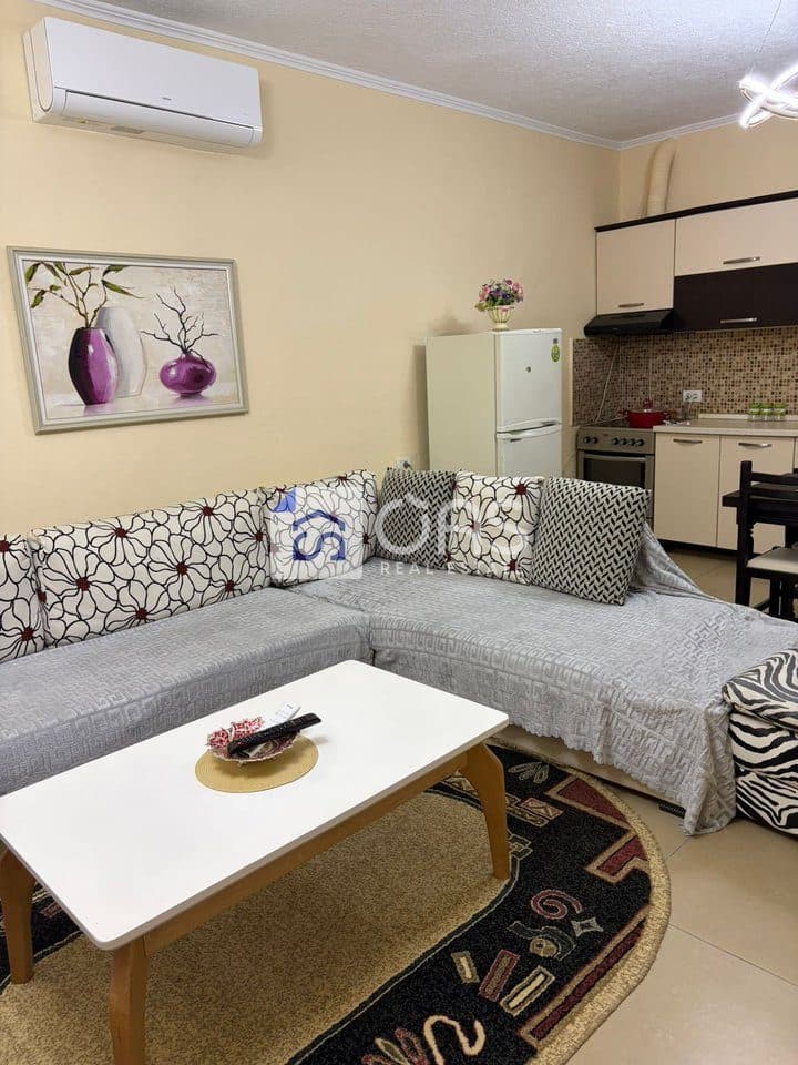 Jepet me qera apartament 2+1 tek Don Bosko