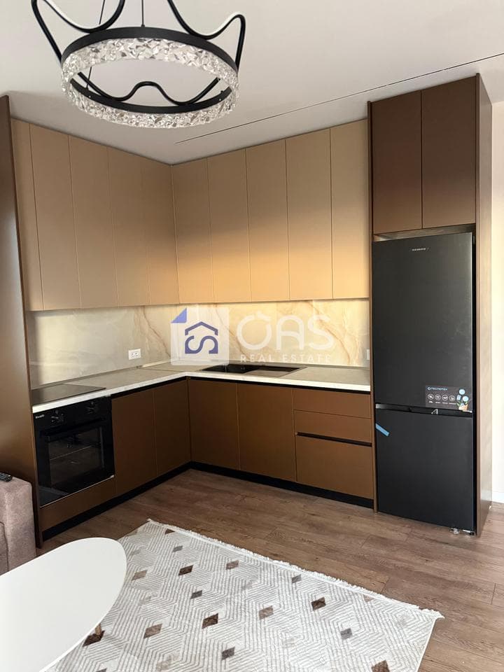 Jepet me qera apartamenti 1+1+parkim liqeni farkes 2