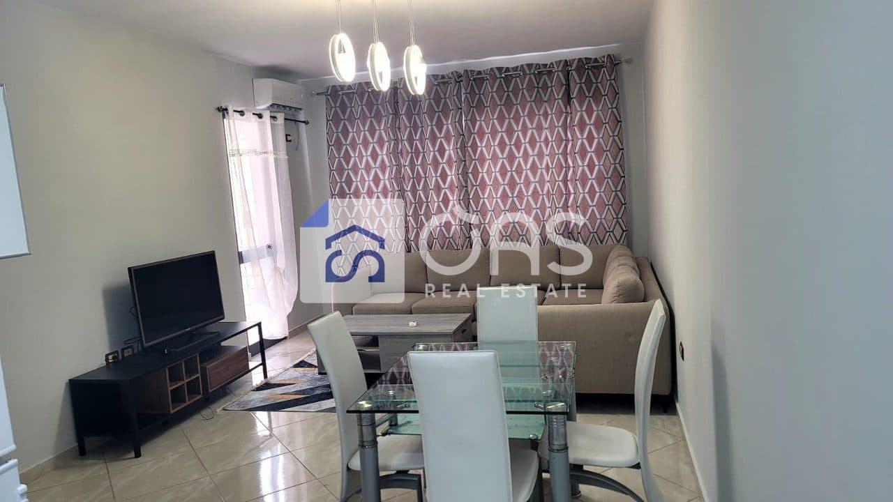 Jepet me qera apartamenti 1+1 Astir