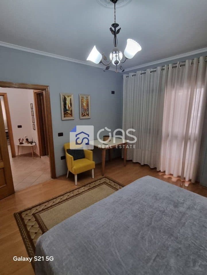 Jepet me qera apartament 1+1 Tek Rruga e Elbasanit 2